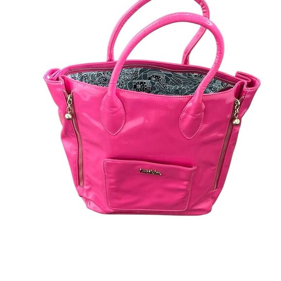 Imoshion pink patent leather bag with beautiful lining inside. - Picture 6 of 7